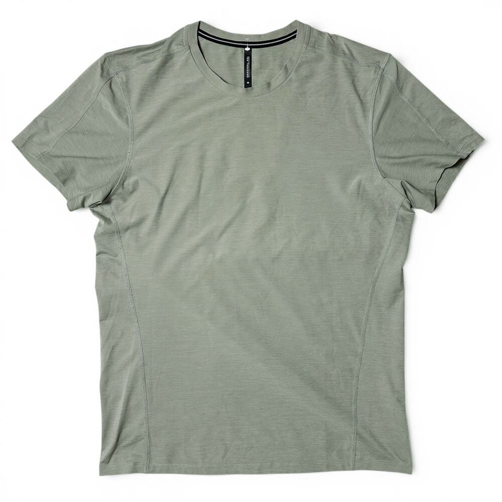 Ten Thousand Versatile Shirt Mens Size M Sage Green Mesh Short Sleeve NWOT